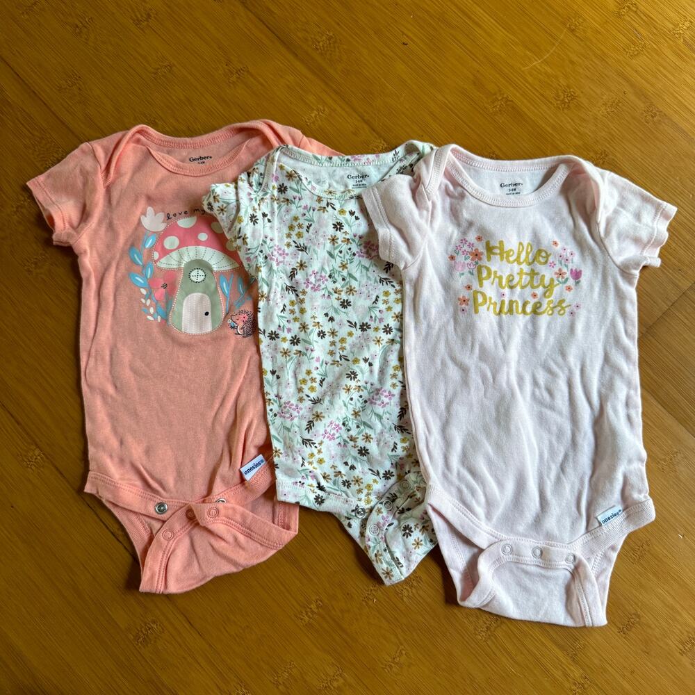 Gerber Baby Girl Onesie bundle 3-6 months short sleeve